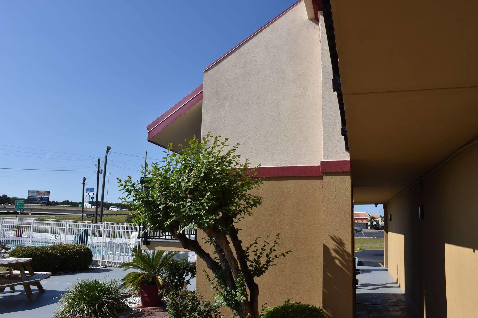 提夫顿速8酒店 蒂夫顿 外观 照片